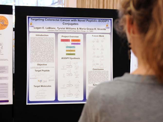 Students present undergrad research