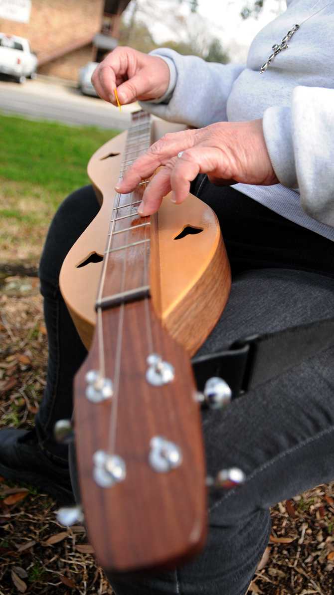 Local festival celebrates the dulcimer