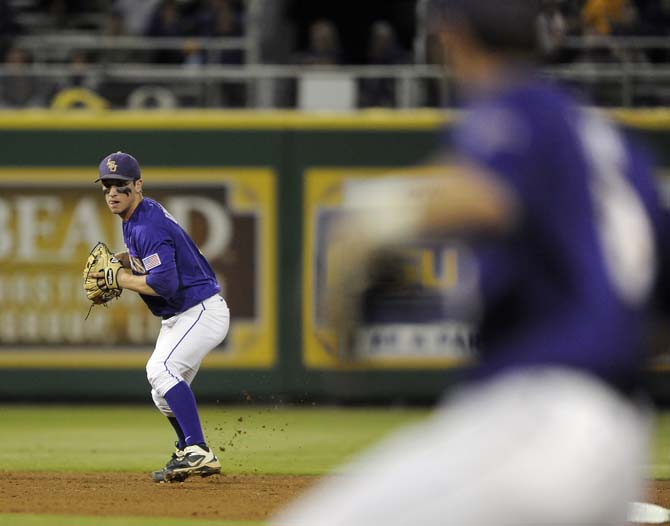 Seventh-inning rally sparks 4-2 LSU comeback win against Purdue