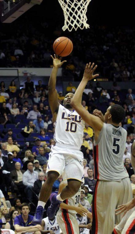 LSU senior forward Andre Stringer (10) lays up the ball during the Tigers' 61-69 loss to Georgia in the PMAC.