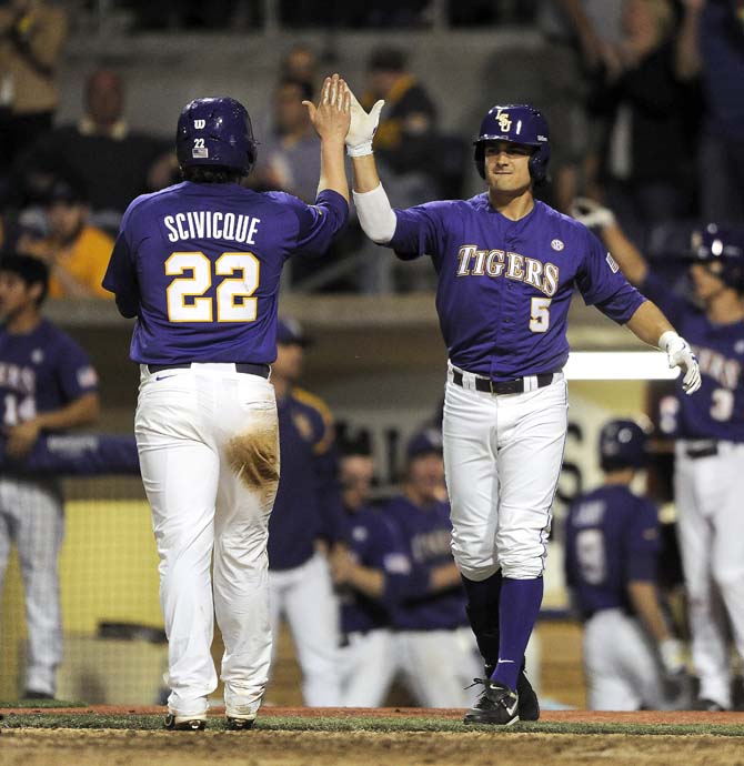 Seventh-inning rally sparks 4-2 LSU comeback win against Purdue