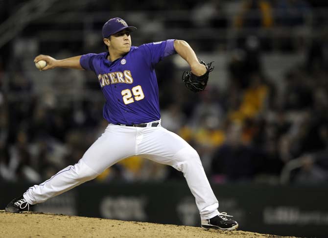 Seventh-inning rally sparks 4-2 LSU comeback win against Purdue