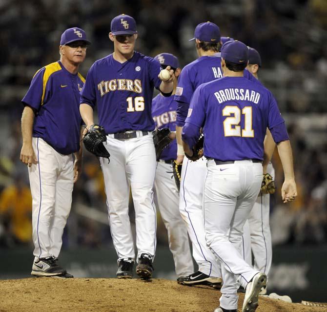 Poche' dominates Bulldogs in 2-1 victory Saturday night