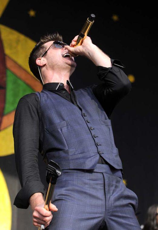 Robin Thicke performs Saturday, April 26, 2014, during the 2014 New Orleans Jazz and Heratige Fesitval in New Orleans.