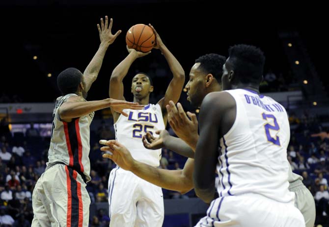 LSU freshman forward Jordan Mickey (25) shoots the ball during the Tigers' 61-69 loss to Georgia in the PMAC.