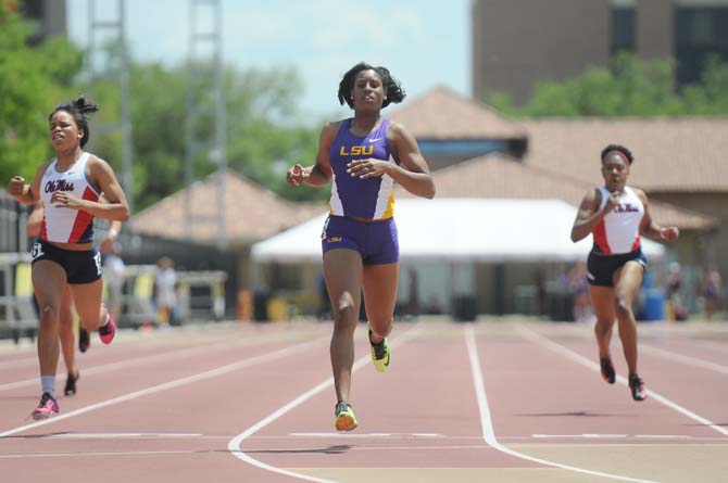 LSU senior Toshika Sylveste competes in the 200 meter dash Saturday, May 3, 2014 at the LSU Bernie Moore Track Stadium.