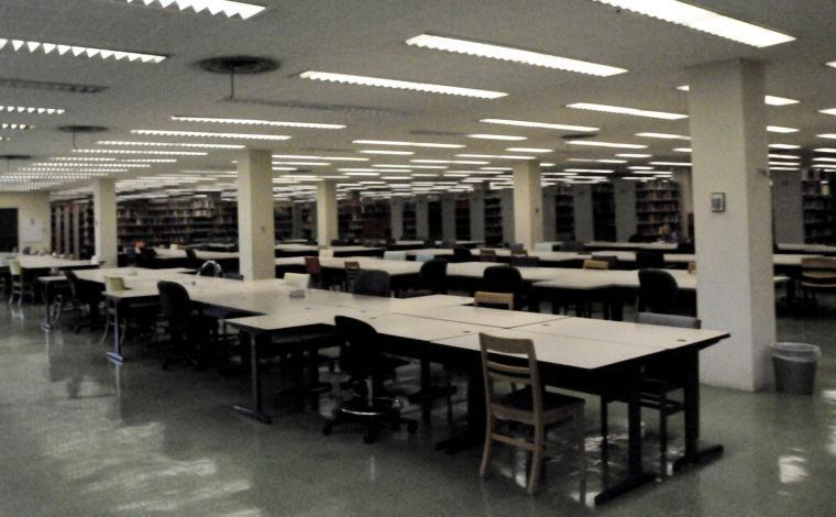 The 241 computer lab on the second floor of Middleton Library was closed on July 1st, but the space remains open to students for studying.