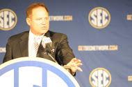 Les Miles addresses the media at 2014 SEC Media Days