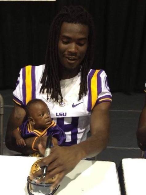 Photo courtesy Twitter.com (@qleslie15_lsu)