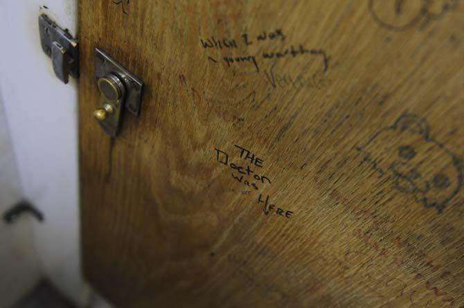 Writing in the stalls: Decoding bathroom graffiti