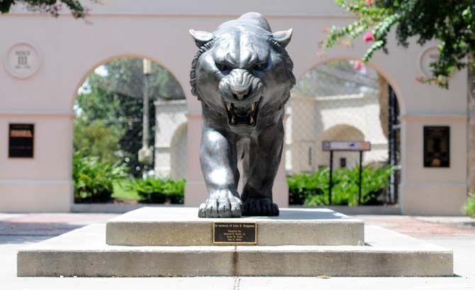 Statue of the Mike the Tiger taken Thursday August 21, 2014