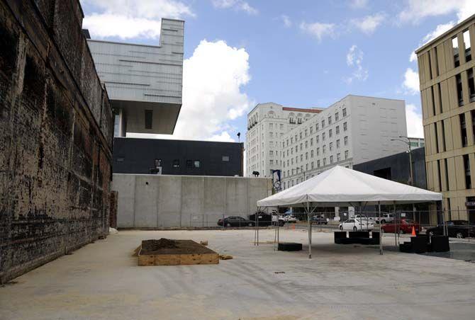 Onyx Residence breaks ground on a new construction project on the corner of 3rd and Convention streets downtown.