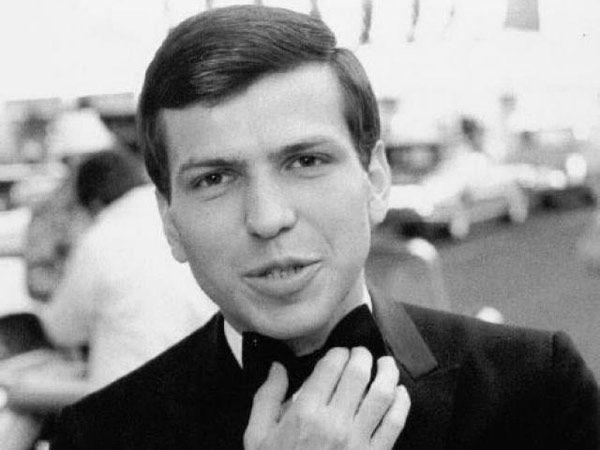 Interview: Frank Sinatra Jr.