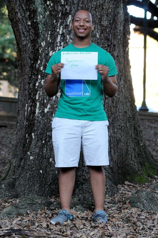 The Hispanic Student Cultural Society make signs about what being Latino means to them.