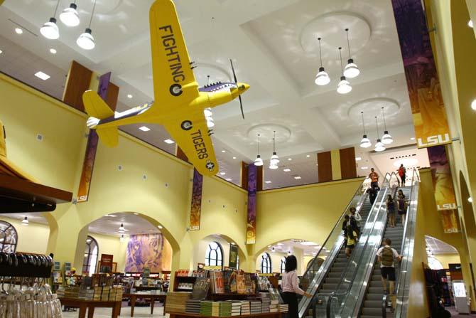 Barnes & Noble at LSU opens to the public