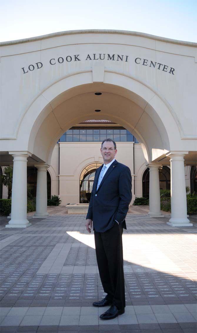 The LSU Alumni Association's national board of directors names Cliff Vannoy as Executive President and Chief Operating Officer of the assocciation.