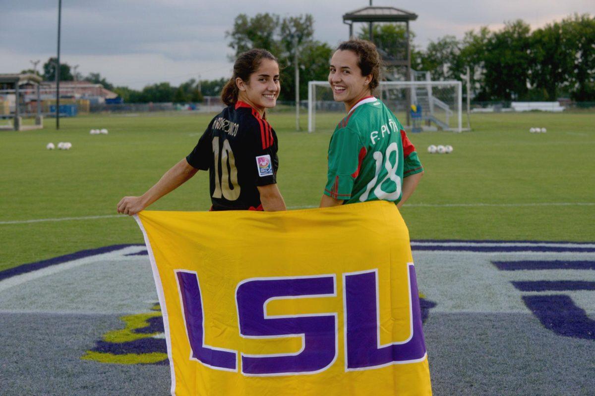 LSU junior midfielder Natalia Gomez-Junco (11) and junior midfielder Fernanda Pi&#241;a (7) are teamates in both LSU soccer team and Mexico national team.