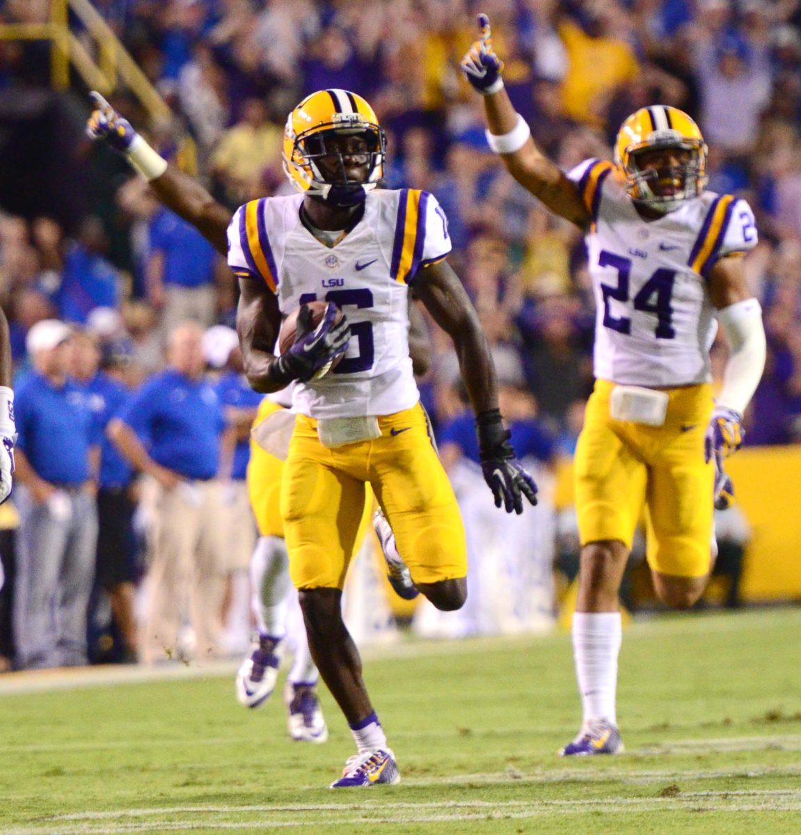 LSU's Tre'Davious White punt returns to touchdown in the LSU vs Kentucky (41 and 3) at Tiger Stadium October 18, 2014.