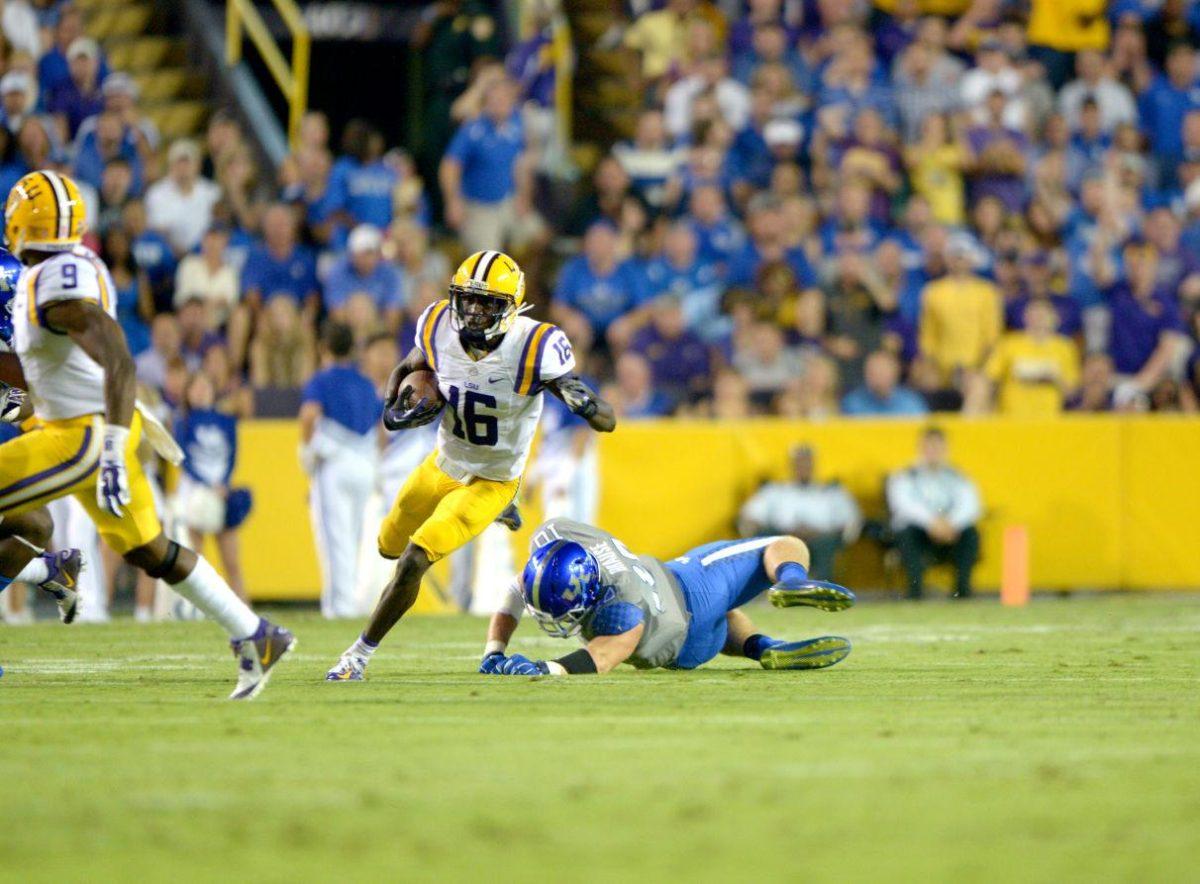 Sophomore defensive back Tre'Davious White (16) returns a punt for a touchdown during the Tigers' 42-3 victory against Kentucky on Saturday, October 18th, 2014.