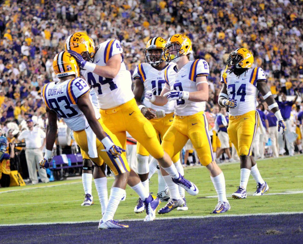 The Tigers celebrate during their 42-3 victory against Kentucky on Saturday, October 18th, 2014.