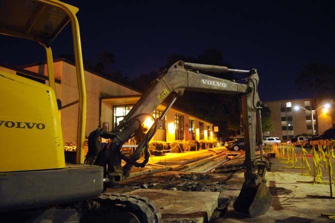 Construction stops steam vents in front of the 459 Dinning hall.