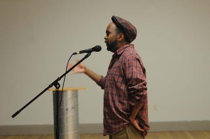 Baton Rouge poetry group provides outlet for aspiring performers