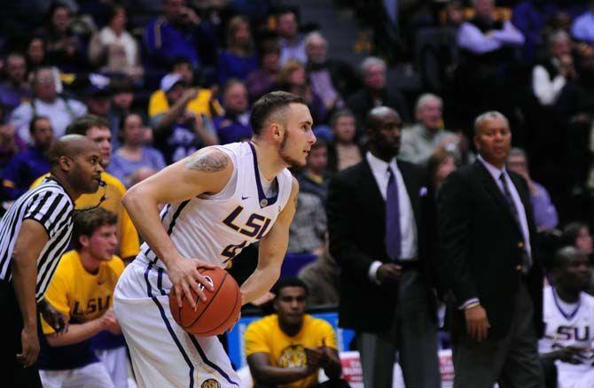 LSU junior guard Keith Hornsby (4) prepares to dribble the ball down the court on Saturday, Jan. 10, 2015, during the Tigers' 87-84 win against Georgia in the Pete Maravich Assembly Center.