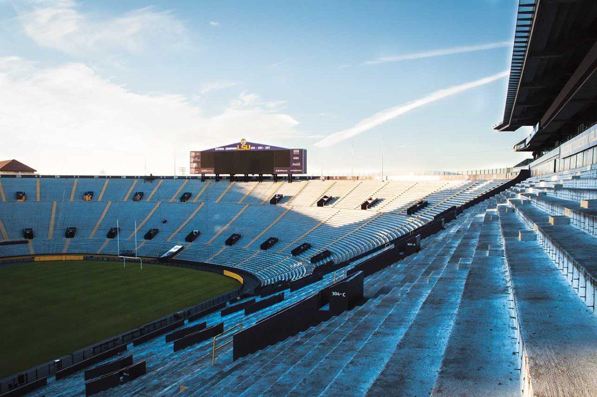 Everybody's All American (1988) was filmed in Tiger Statdium.