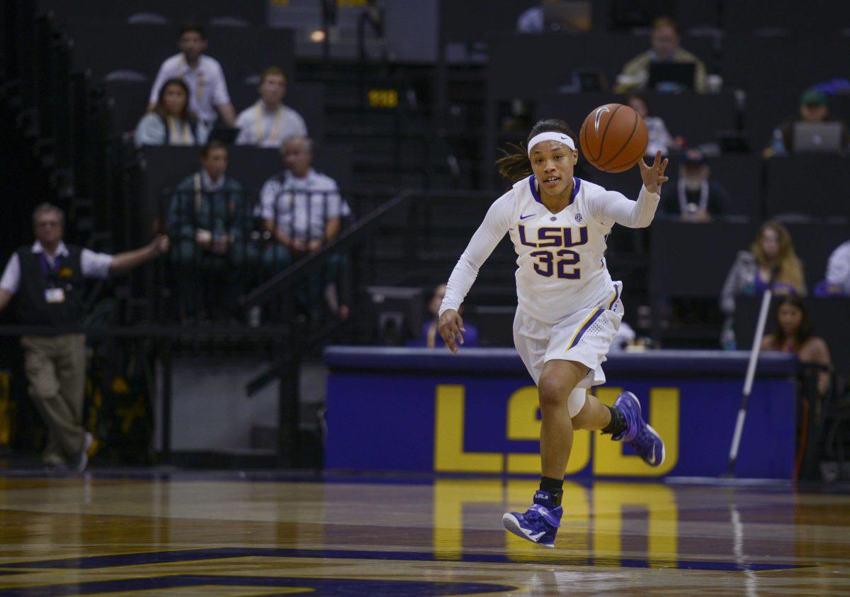 LSU junior guard Danielle Ballard takes the ball down the court Thursday, Jan. 29, 2015 during the Lady Tigers' 79-41 victory agaisnt Ole Miss in the PMAC.