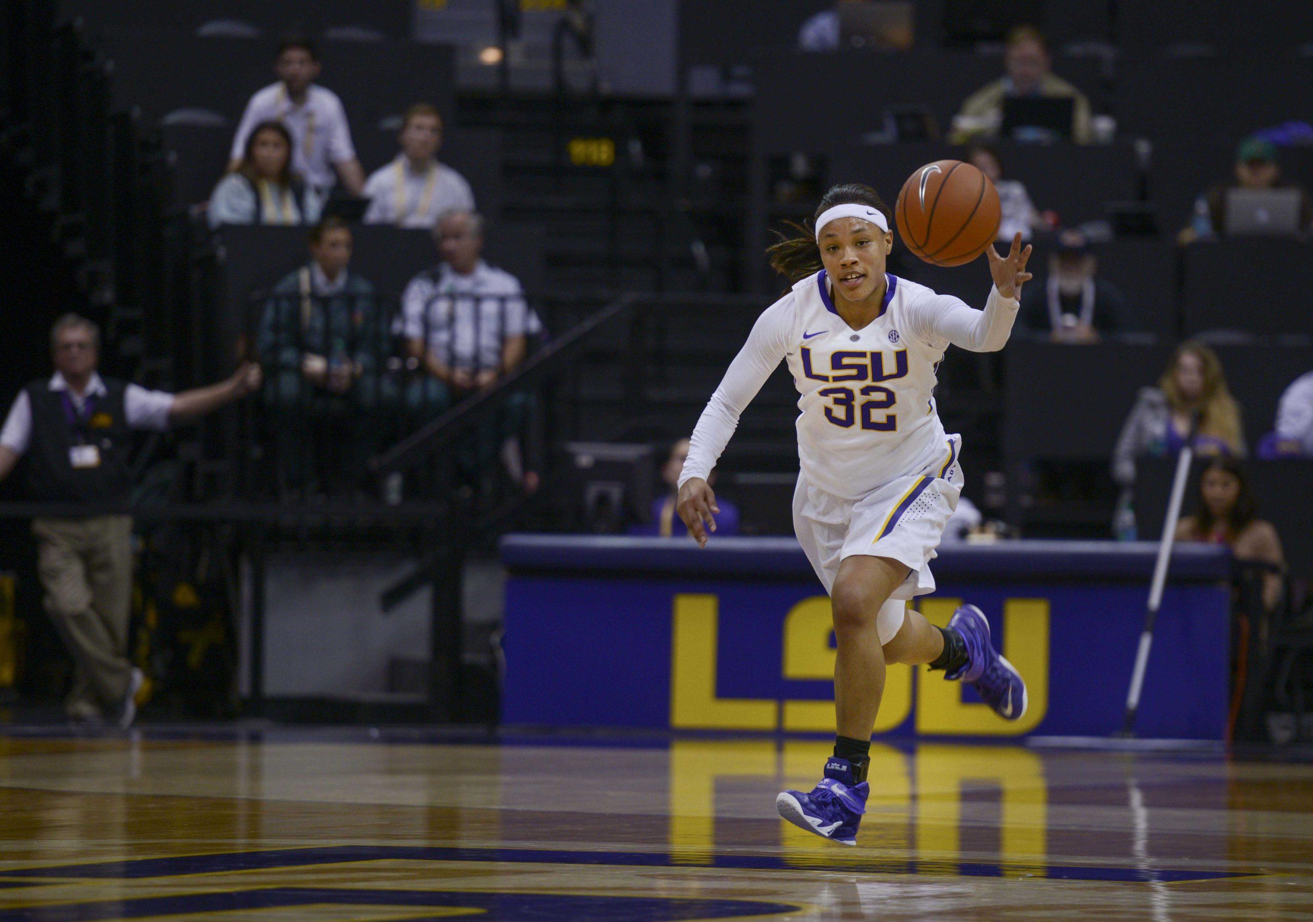 LSU women's basketball team stifles Ole Miss for 70-41 blowout victory