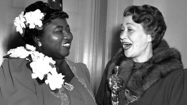 Actress Hattie McDaniel with her Oscar from &#8220;Gone With the Wind&#8221; (AP Photo) - See more at: http://www.blackpressusa.com/gone-with-the-wind-premiere-sparked-tension/#sthash.fTdJr6Pp.dpuf