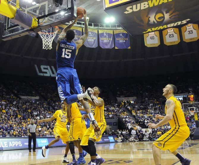 Kentucky junior forward Willie Cauley-Stein (15) dunks during the Tigers' 71-69 loss against on Tuesday, Feb. 10, 2015 in the Pete Maravich Assembly Center.