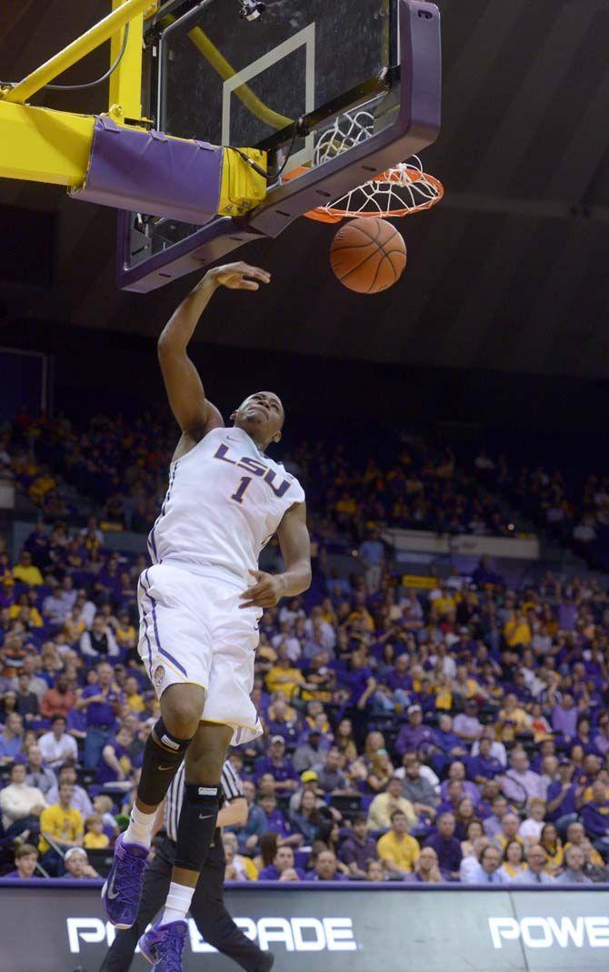 LSU records season sweep of Florida with 70-63 win