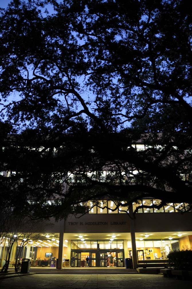 LSU Middleton Library now offers late hours for students to study and allows 24 hour access to the main floor.