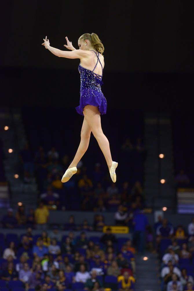 LSU records season sweep of Florida with 70-63 win