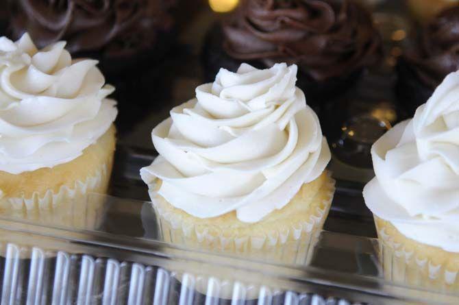 Small local bakery provides personalized pastries