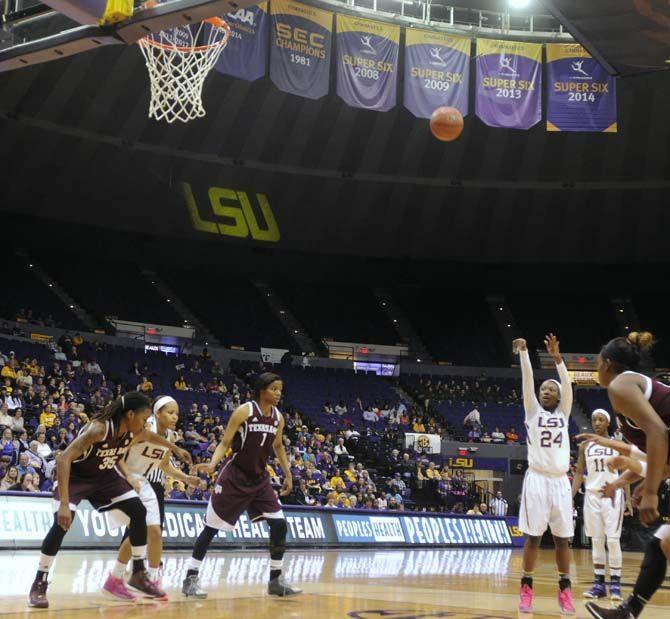 LSU senior guard DaShawn Harden makes a free throw during the Tigers' 80-63 victory over Texas A&amp;M on Sunday, March 1, 2015 in the Pete Maravich Assembly Center.