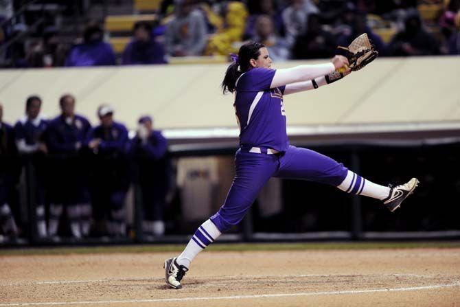 LSU freshman pitcher Allie Walljasper pitching against Florida Atlantic on Saturday Feb. 28, 2015, in the Tiger Park Stadium.