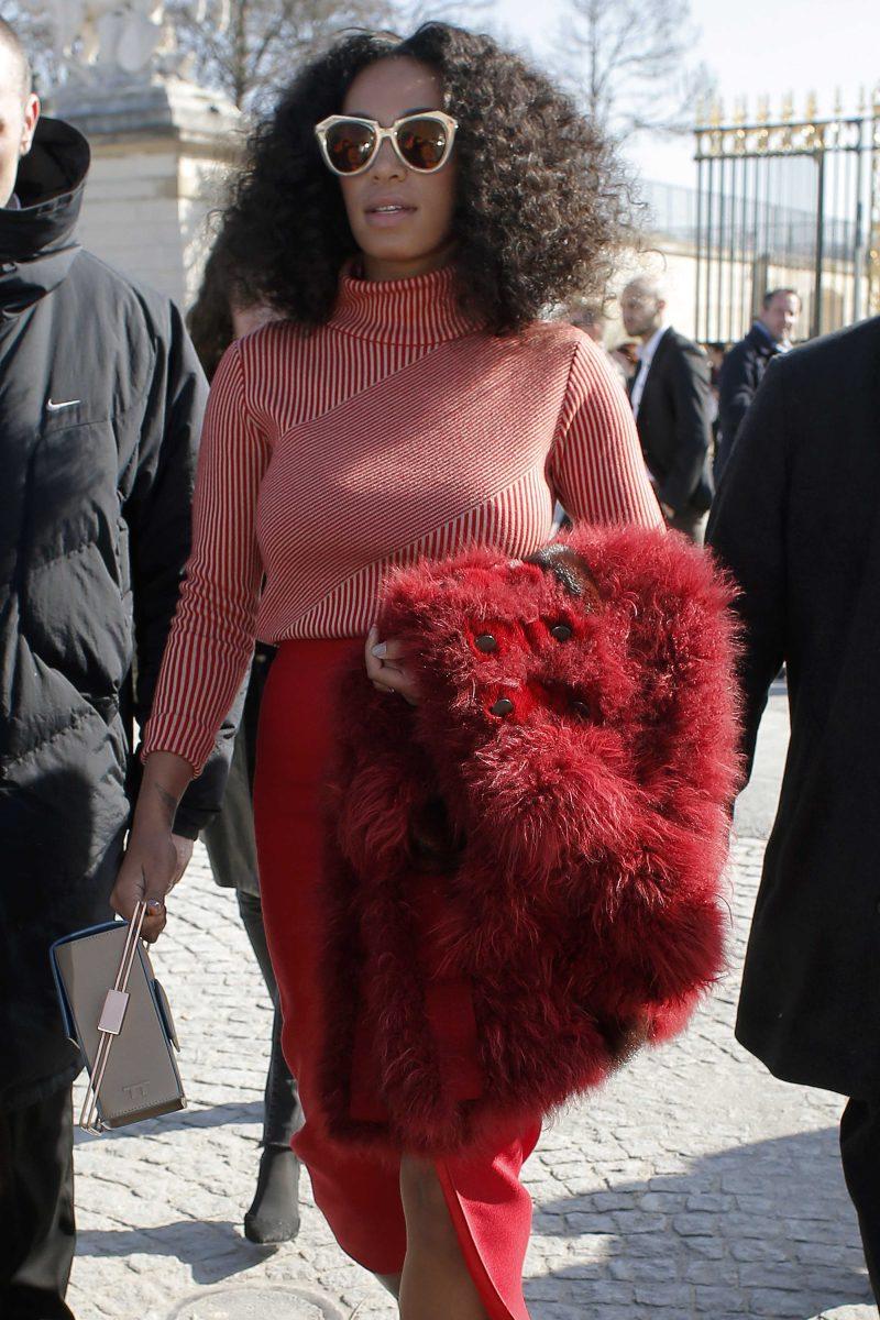 U.S singer Solange Knowles leaves Carven's ready-to-wear fall-winter 2015/2016 fashion collection presented during Paris Fashion Week, in Paris, France, Thursday, March 5, 2015. (AP Photo/Thibault Camus)