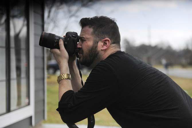 Local deaf photographer focuses on relationships