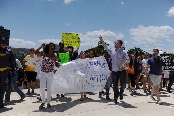 Second march on capitol protests cuts to higher education