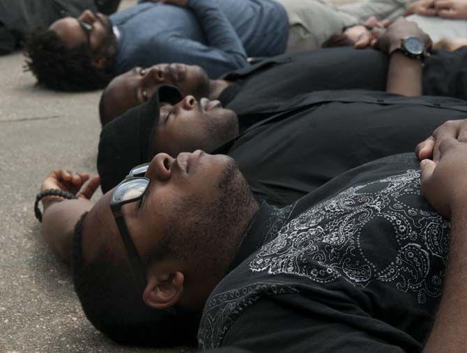 LSU students stand in solidarity with protesters in Baltimore