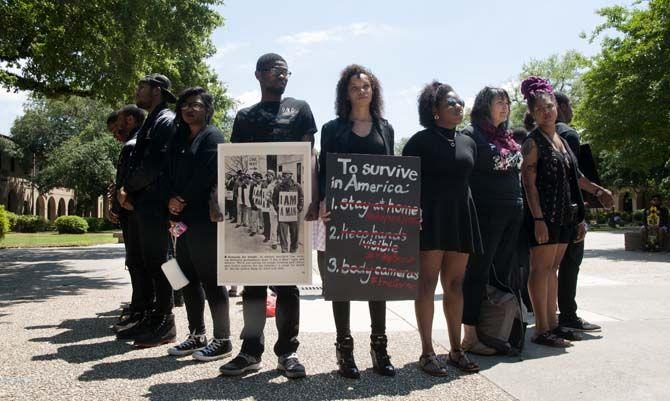 LSU students stand in solidarity with protesters in Baltimore