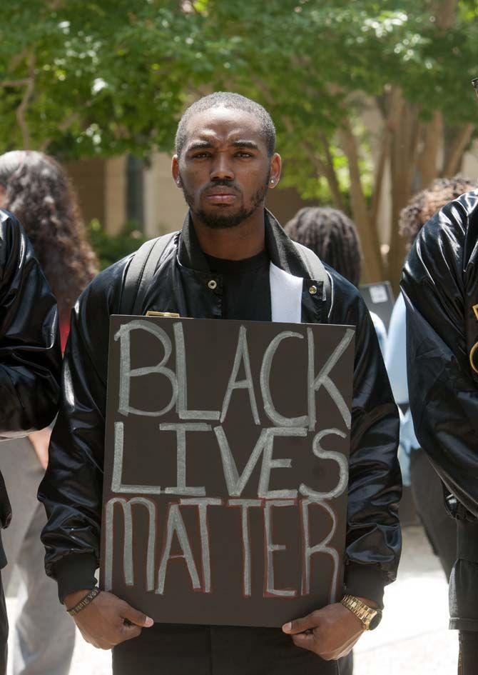 LSU students stand in solidarity with protesters in Baltimore