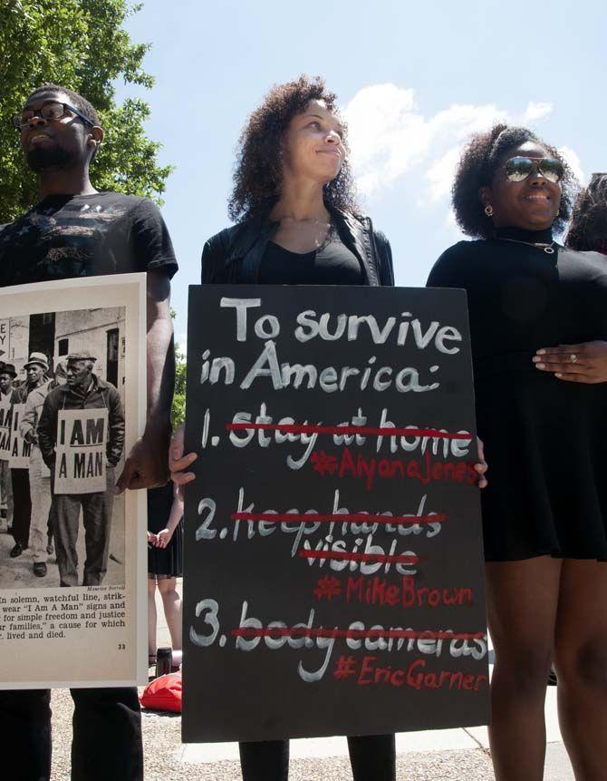 LSU students stand in solidarity with protesters in Baltimore