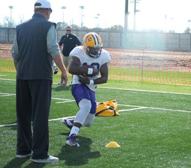 LSU junior QB Anthony Jennings (10) on a drill on Tuesday, Mar. 17, 2015 practice at the Football Operations practice field.