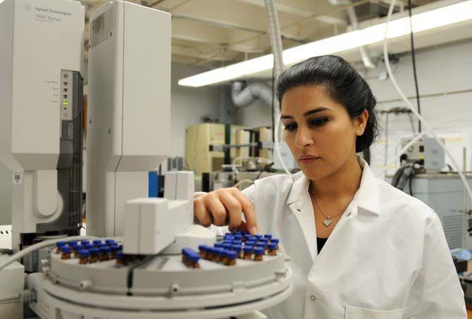 LSU chemical engineering Ph.D student Paria Avij works in the lab Tuesday, Mar. 31, 2015. Avij placed second in the Society of Petroleum Engineers presentation contest and will represent LSU in the regional competition.