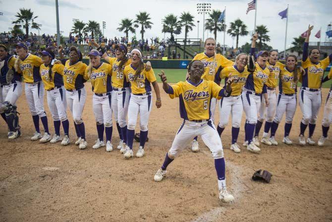 LSU Softball returns five All-Americans and all but one starter