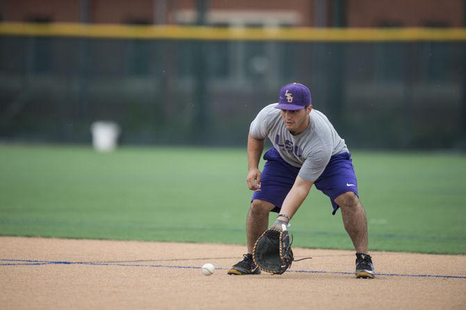 Tigers look to regroup, avoid elimination in CWS