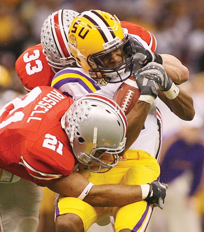 Senior wide receiver Demetrius Byrd cathces a pass during LSU&#8217;s 38-24 victory in the national title game against Ohio State. Byrd is expected to be a major contributor on the team this season.